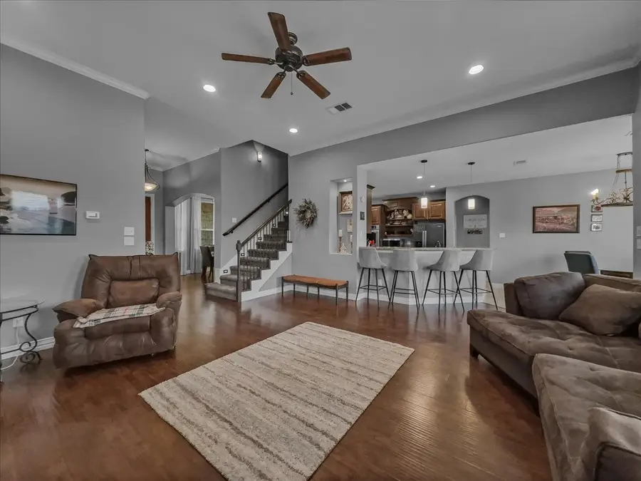 5618 Gebron Court, Fort Worth, TX 76126 - Image #3