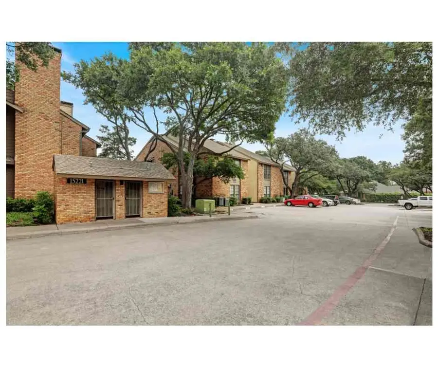 15221 Berry Trail #304, Dallas, TX 75248 - Image #3
