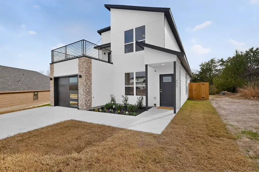 6027 Plum Dale Road, Dallas, TX 75241 - Image #2