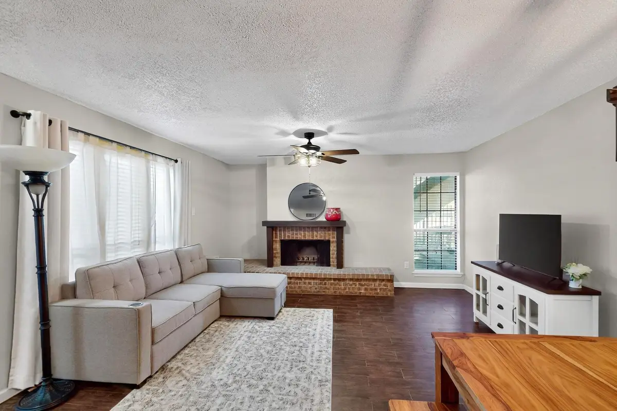 9611 Walnut Street #1105, Dallas, TX 75243 - Image #1