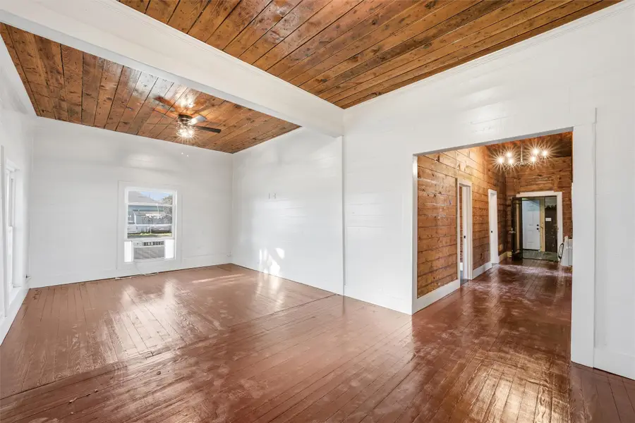 602 Cedar Street, Lott, TX 76656 - Image #3