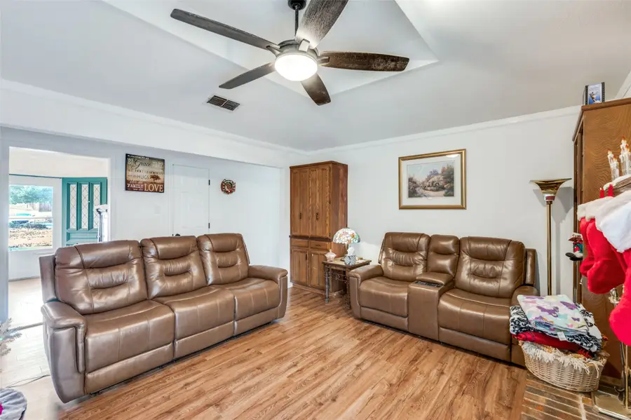 1509 Springbrook Street, Corinth, TX 76210 - Image #3