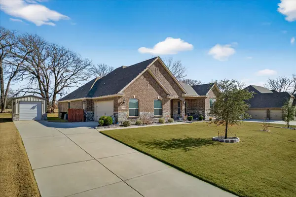 103 Willow Oak Drive, Krugerville, TX 76227
