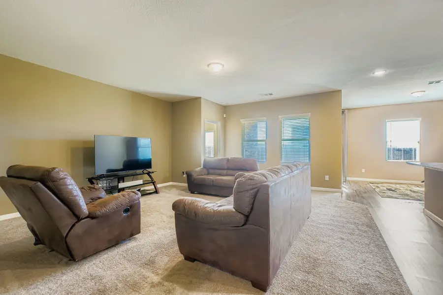 408 Gypsum Lane, Glenn Heights, TX 75154 - Image #2