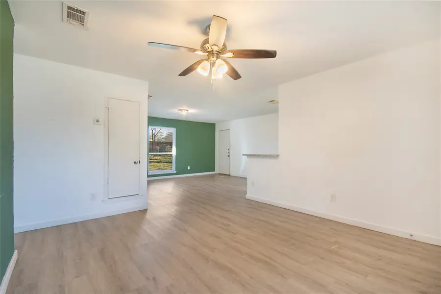 2425 Avis Street, Mesquite, TX 75149 - Image #3