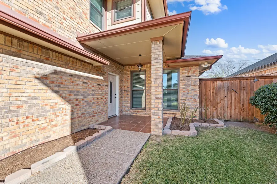 1110 Carrington Court, Irving, TX 75060 - Image #2
