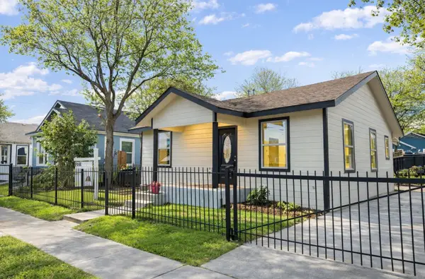 1220 E Bessie St, Fort Worth, TX 76104