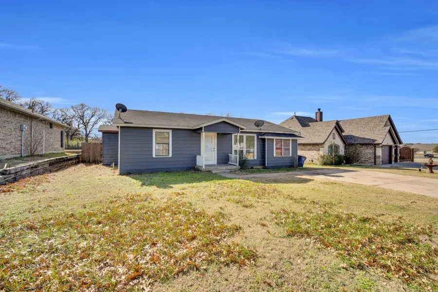 908 Harrison Drive, Kennedale, TX 76060 - Image #2
