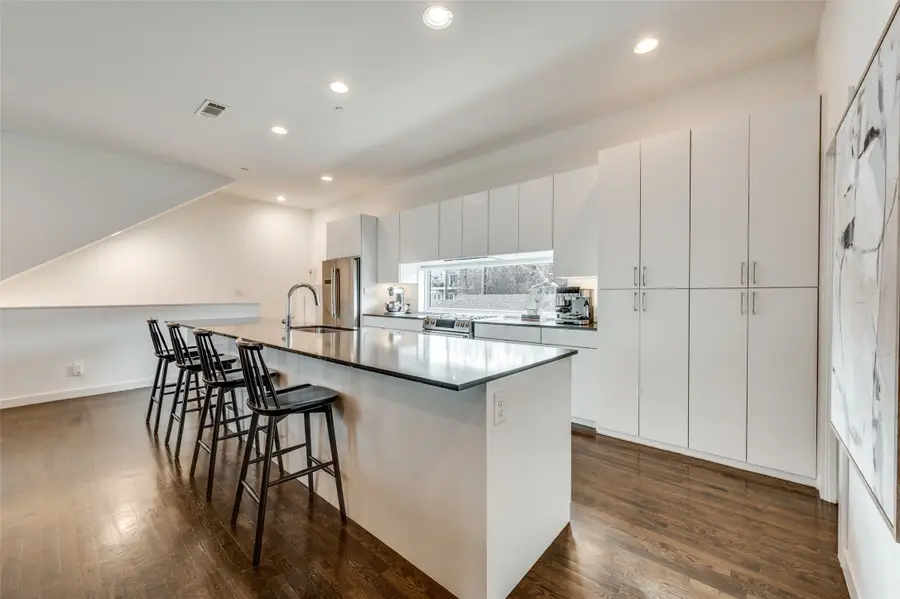 5706 Lindell Avenue #B, Dallas, TX 75206 - Image #3