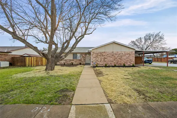 565 Park Center Boulevard, Saginaw, TX 76179