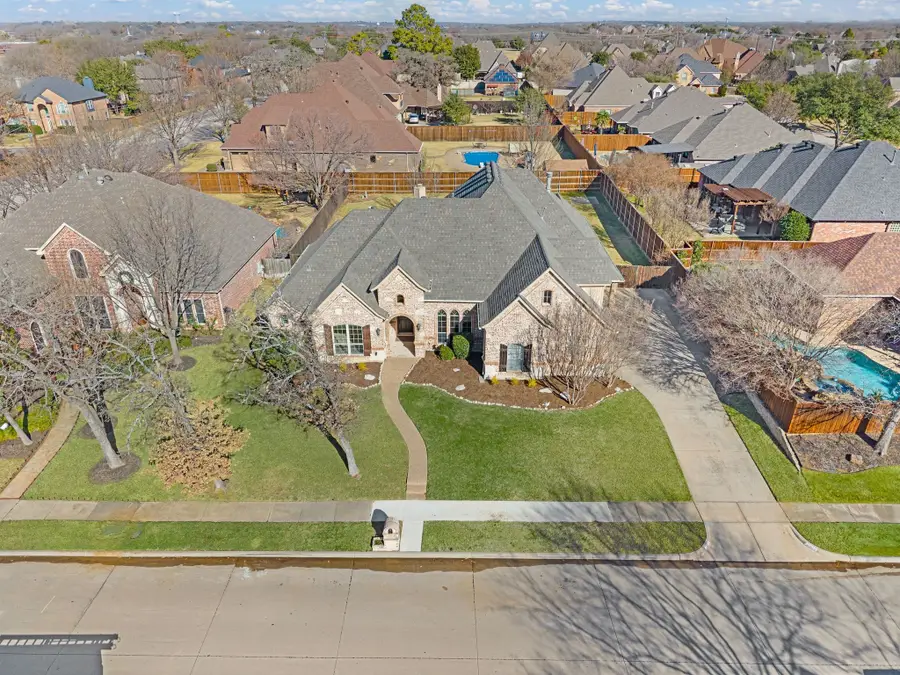 7805 Shady Oaks Drive, North Richland Hills, TX 76182 - Image #2