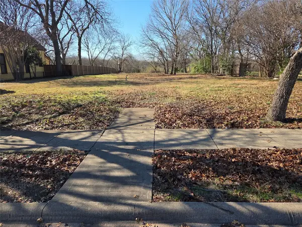 307 N. Dallas Ave., Lancaster, TX 75146