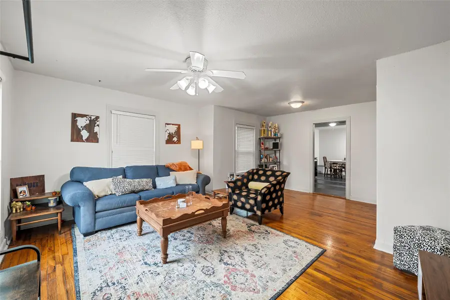 1205 Ashleman Street, Bellmead, TX 76705 - Image #2