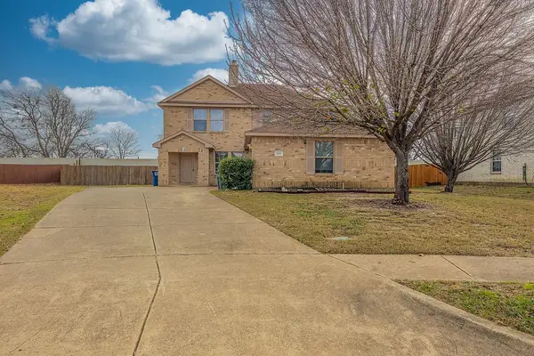 332 Bob White Drive, Red Oak, TX 75154