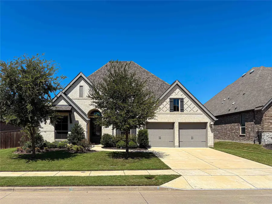 1616 Snapdragon Court, Celina, TX 75078 - Image #3