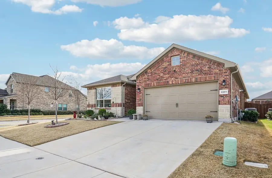 2201 Gill Star Drive, Haslet, TX 76052 - Image #2