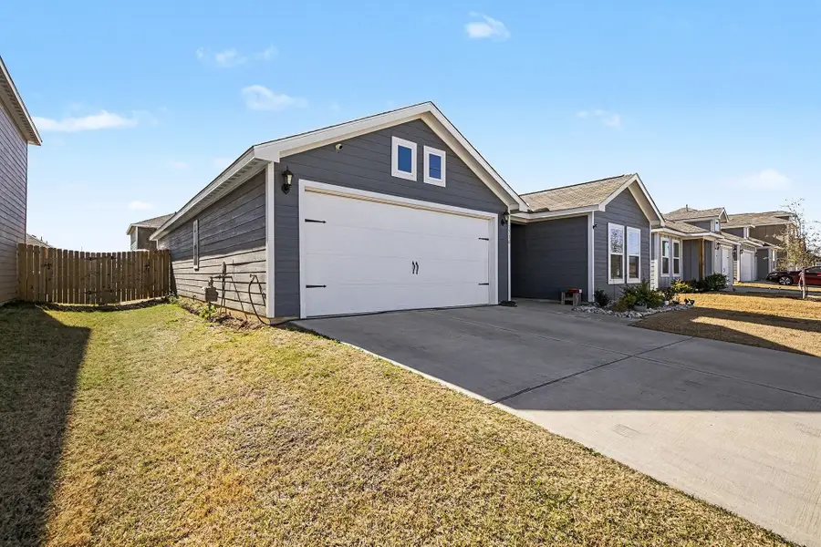 1316 Redpine Drive, Fort Worth, TX 76140 - Image #2