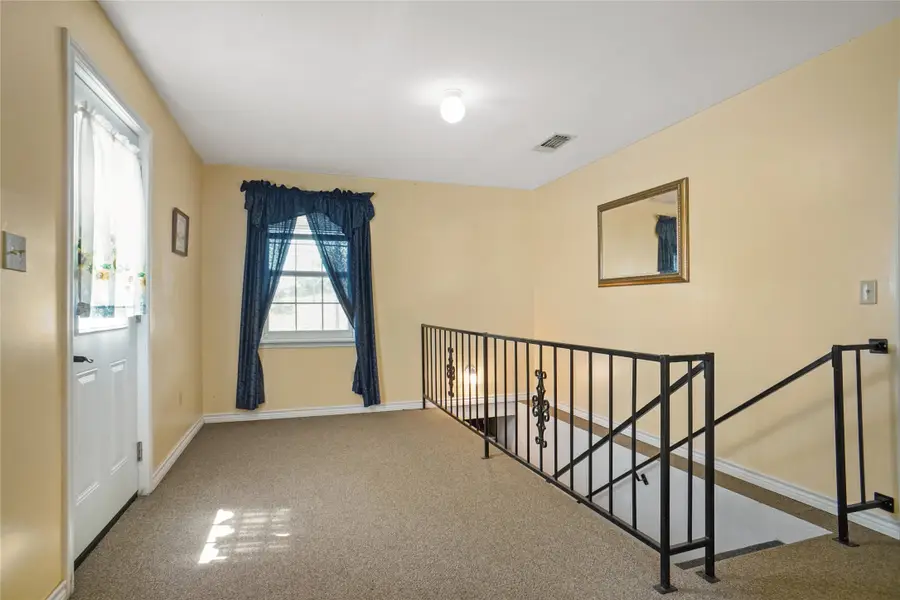 1092 W Highway 199, Springtown, TX 76082 - Image #2