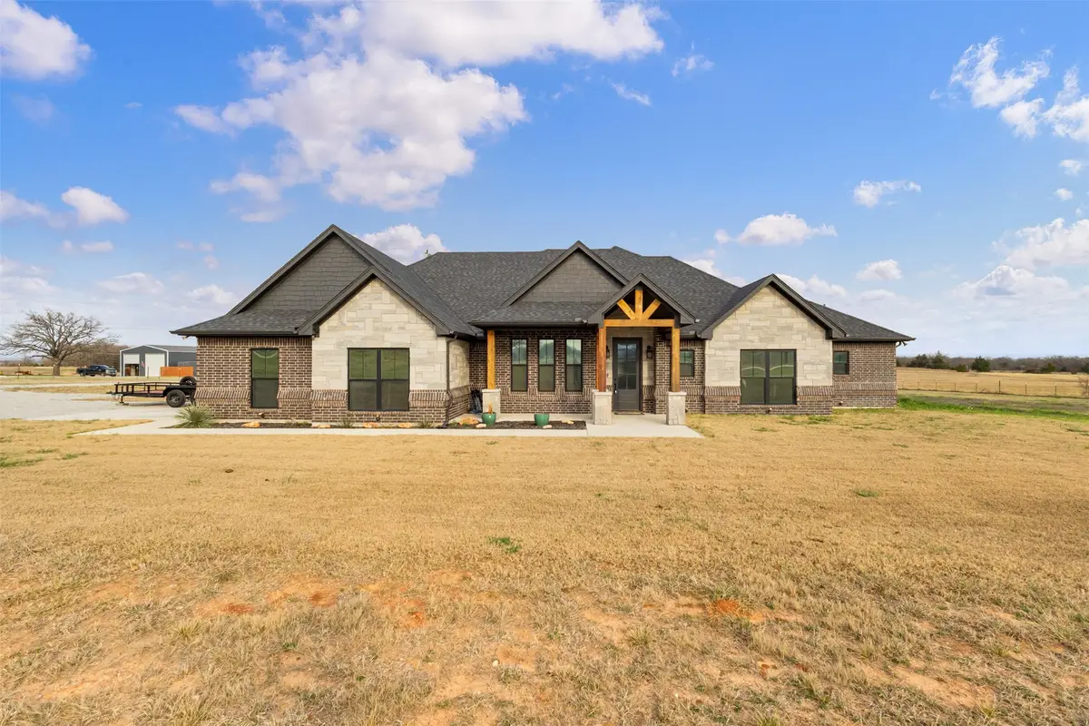 170 Rolling Hills Boulevard, Alvord, TX 76225 - #1