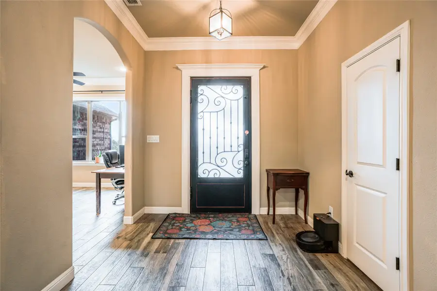 8825 Sundance Place Court, Granbury, TX 76049 - Image #3