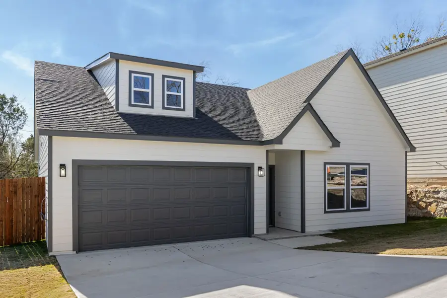 2619 Hillside Drive, Granbury, TX 76048 - Image #3