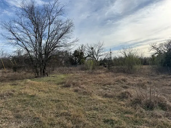 5651 Black Pine Circle, Granbury, TX 76048