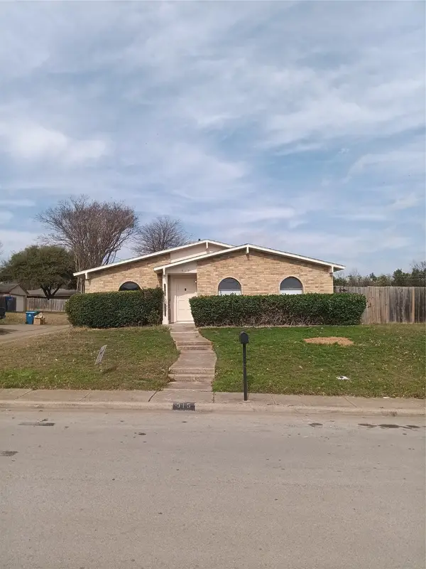 515 Faye Street, DeSoto, TX 75115
