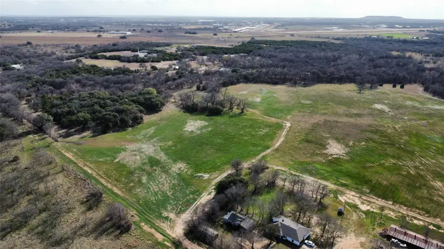 2700 Overton Court, Granbury, TX 76048 - Image #2