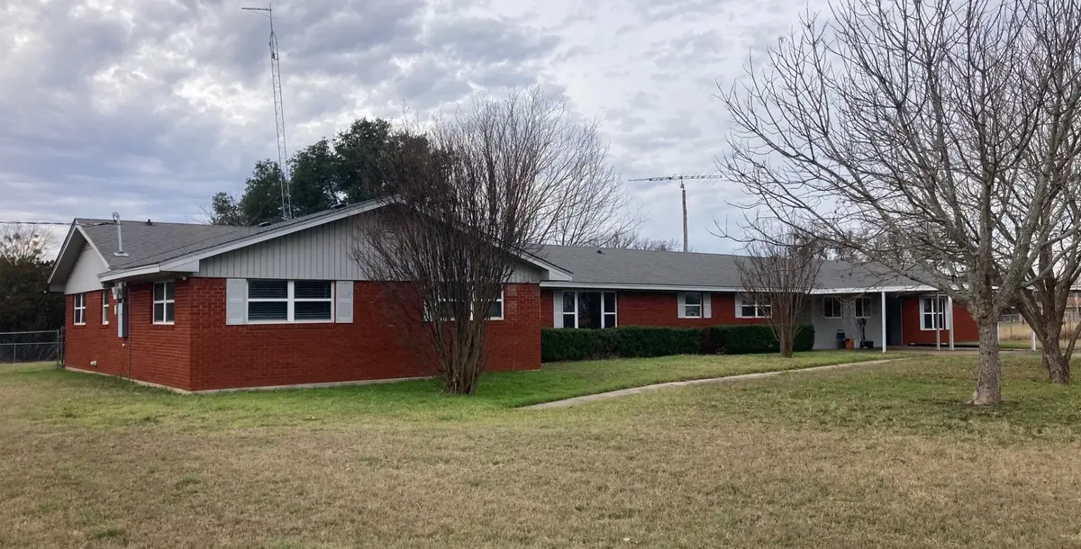 281 Lakeside Drive, China Spring, TX 76633 - Image #1