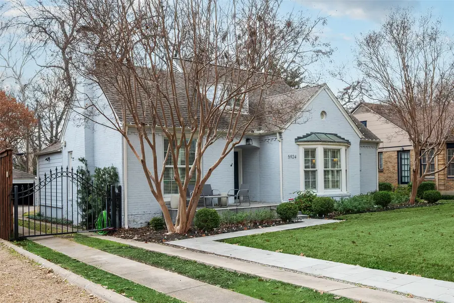 5924 Mccommas Boulevard, Dallas, TX 75206 - Image #2