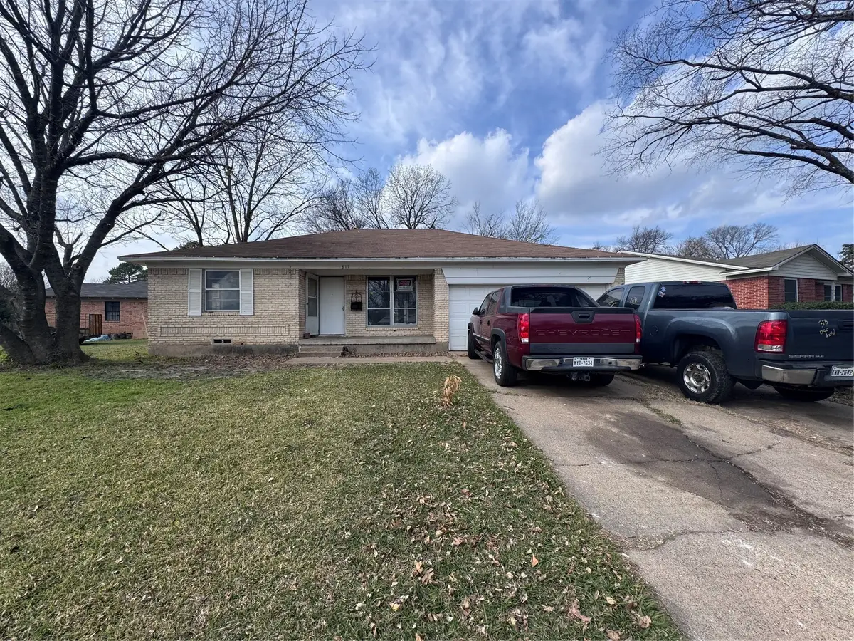 811 Manhattan Drive, Dallas, TX 75217 - Image #1