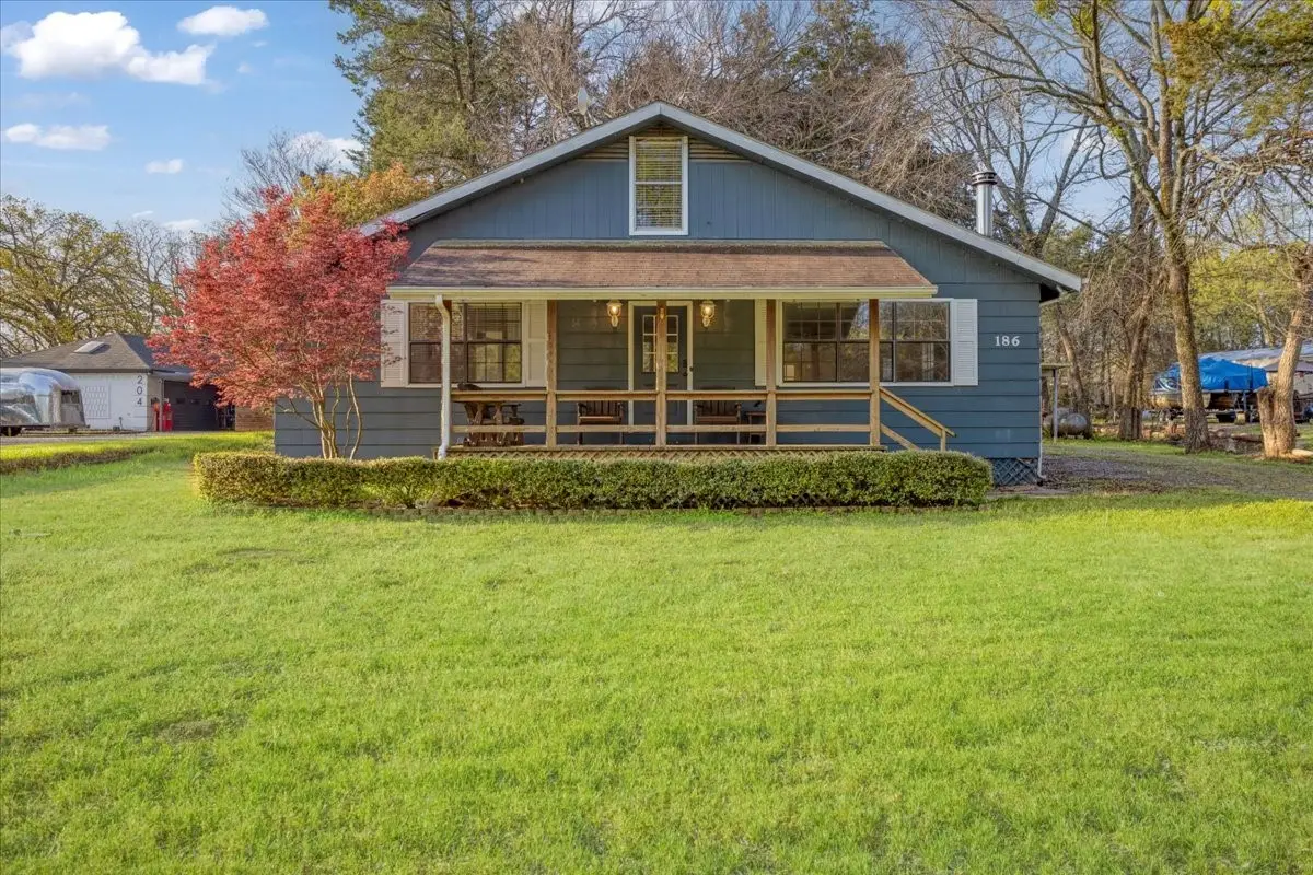 186 Mill Creek Resort Road, Pottsboro, TX 75076 - Image #1