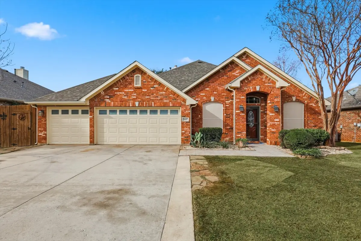 2607 Parkridge Drive, Corinth, TX 76210 - Image #1