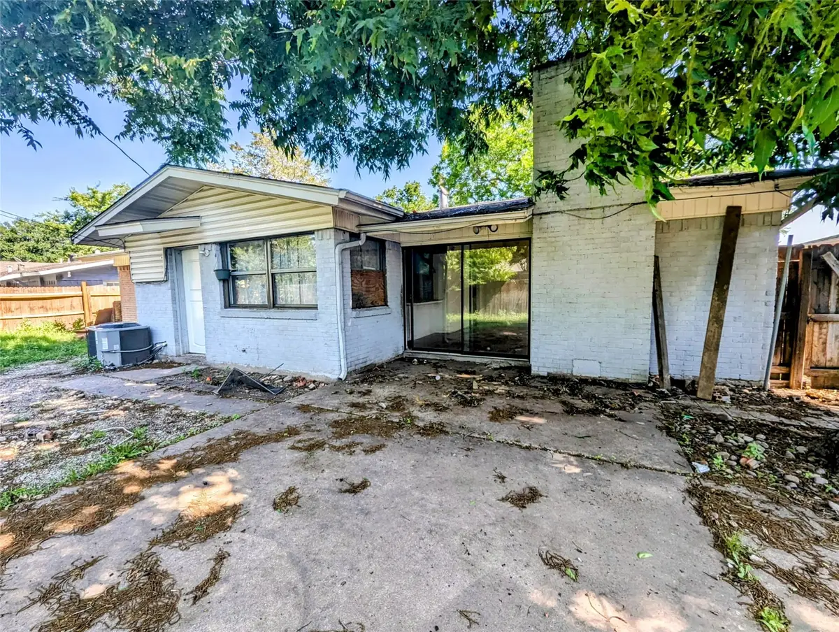 3011 Royal Lane, Dallas, TX 75229 - Image #1