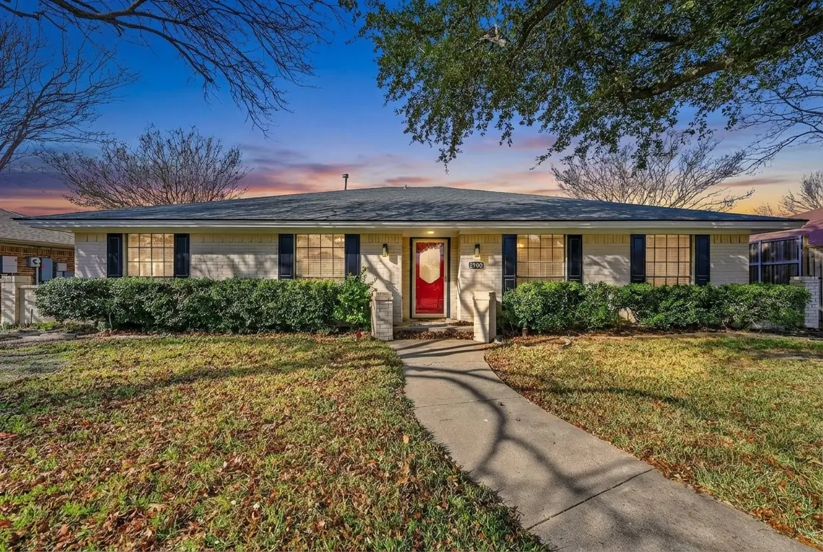 2705 Las Palmas Lane, Plano, TX 75075 - Image #1