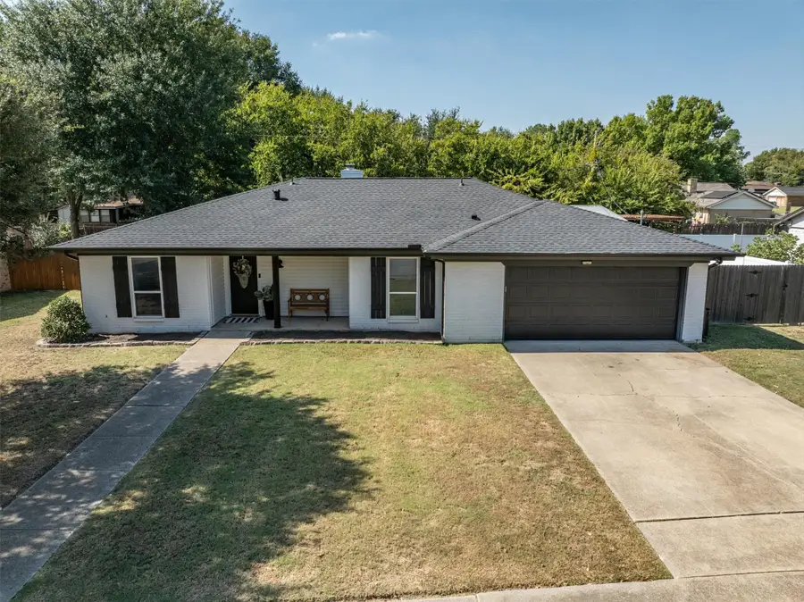 2717 Prestondale Drive, Hurst, TX 76054 - Image #2