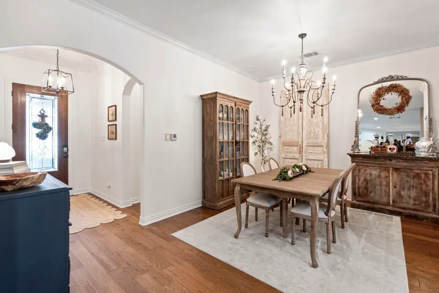 6506 Colonial Drive, Granbury, TX 76049 - Image #3