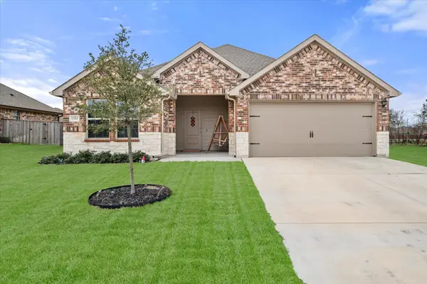 1901 Sandy Knoll Drive, Kaufman, TX 75142
