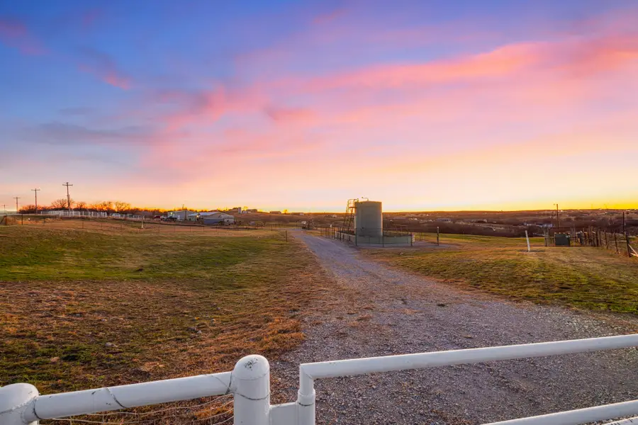 146 Ridge Trail, Rhome, TX 76078 - Image #2