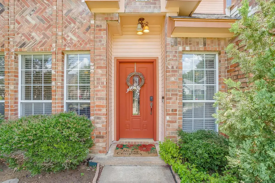 1709 Circle Creek Drive, Lewisville, TX 75067 - Image #3