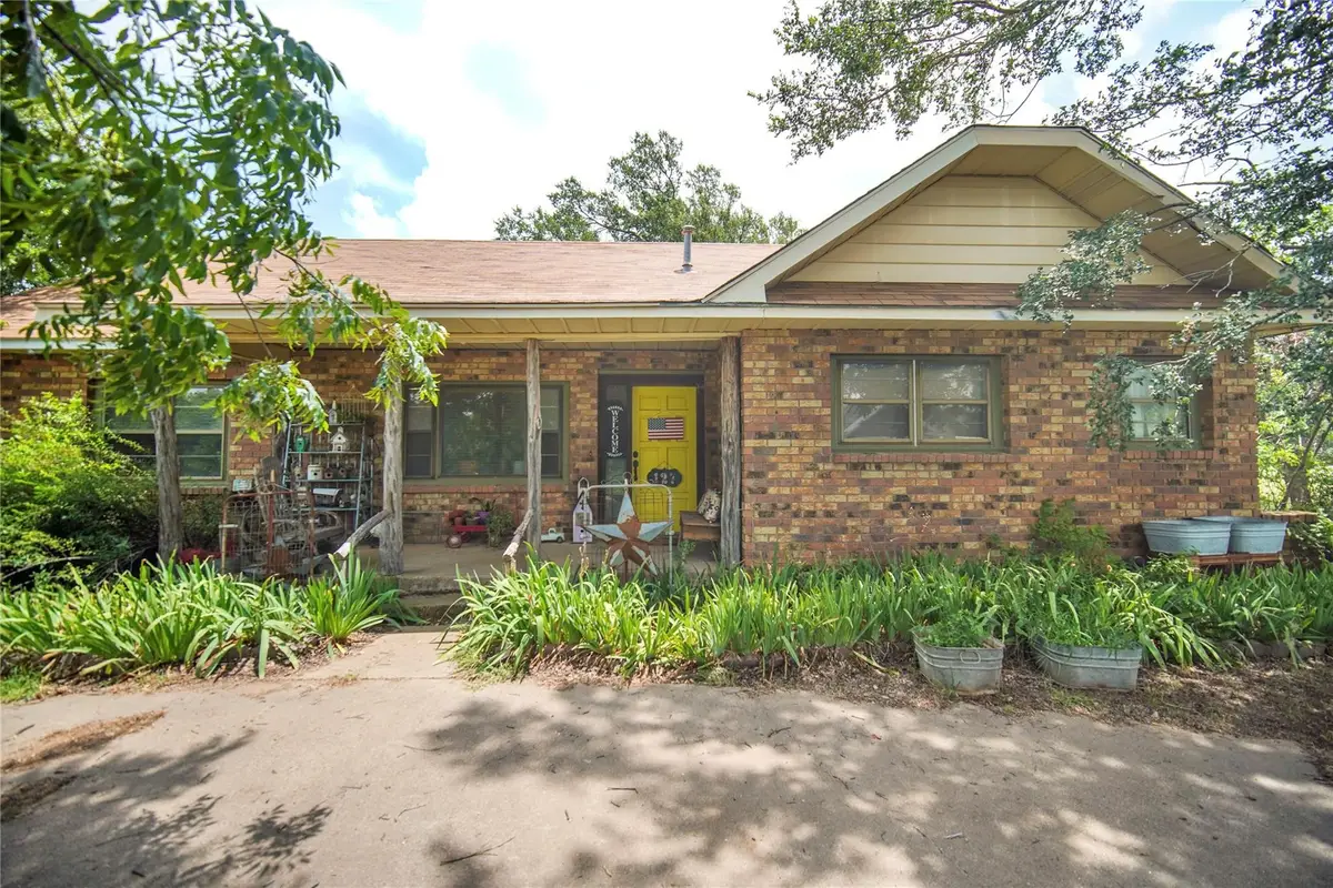 127 Valentine Street, Windthorst, TX 76389 - Image #1