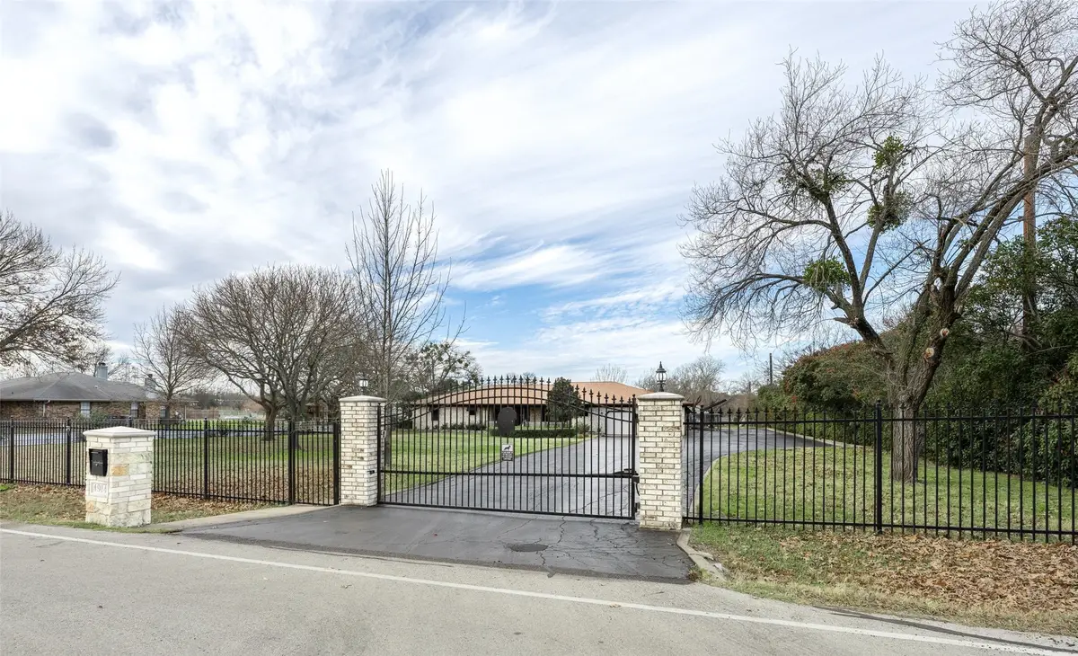 4914 Nancy Lane, Mansfield, TX 76063 - Image #1