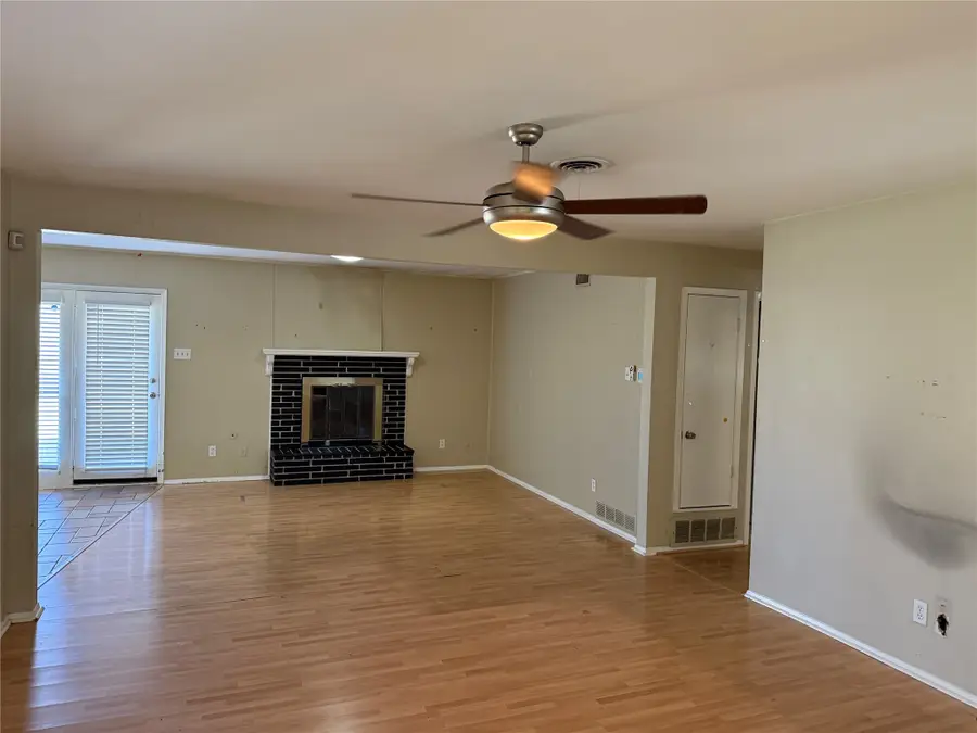 518 Worcester Way, Richardson, TX 75080 - Image #3