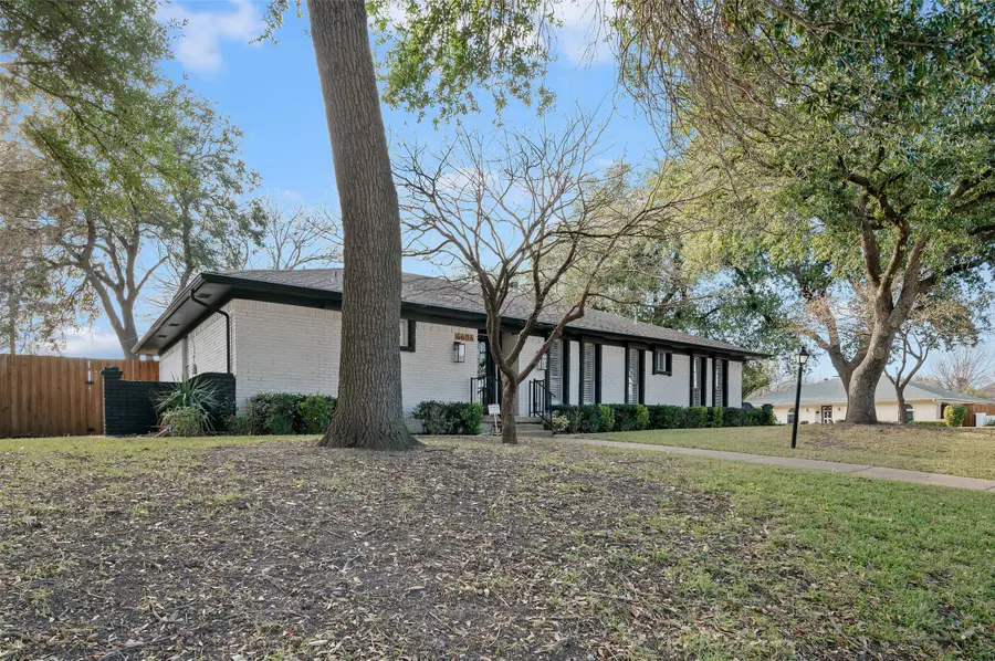 4606 Hazelhurst Lane, Dallas, TX 75227 - Image #2