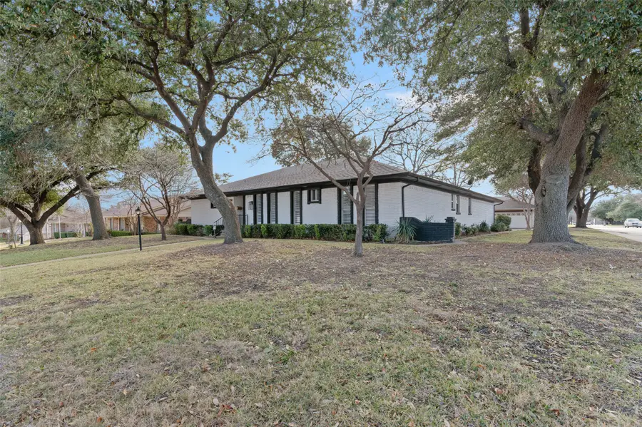 4606 Hazelhurst Lane, Dallas, TX 75227 - Image #3