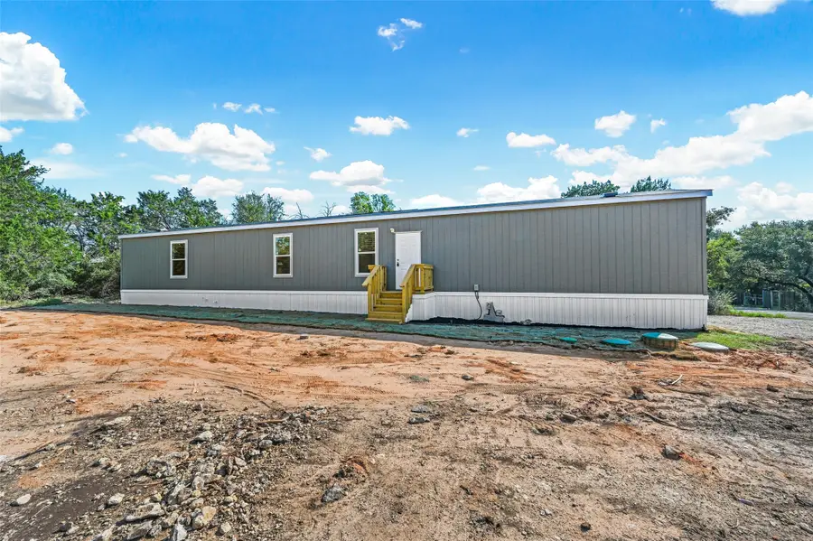 2722 Cypress Street, Granbury, TX 76048 - Image #3