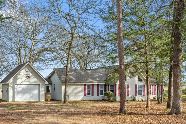 133 Valleywood Glen, Holly Lake Ranch, TX 75765