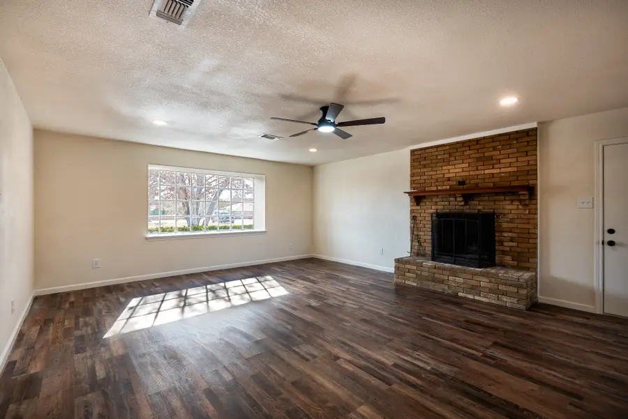 128 Lariat Trail, Ovilla, TX 75154 - Image #3