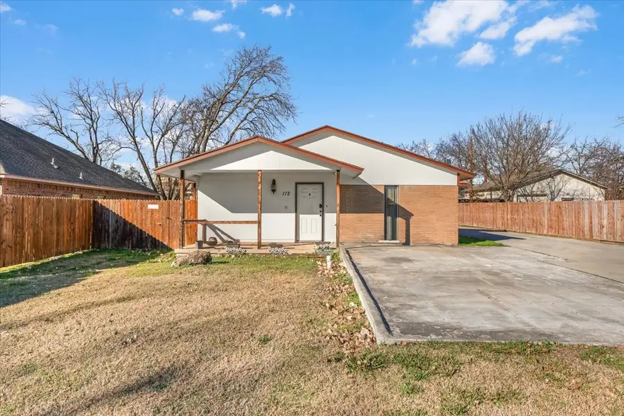 112 Del Rio Avenue #A & B, Benbrook, TX 76126 - Image #3