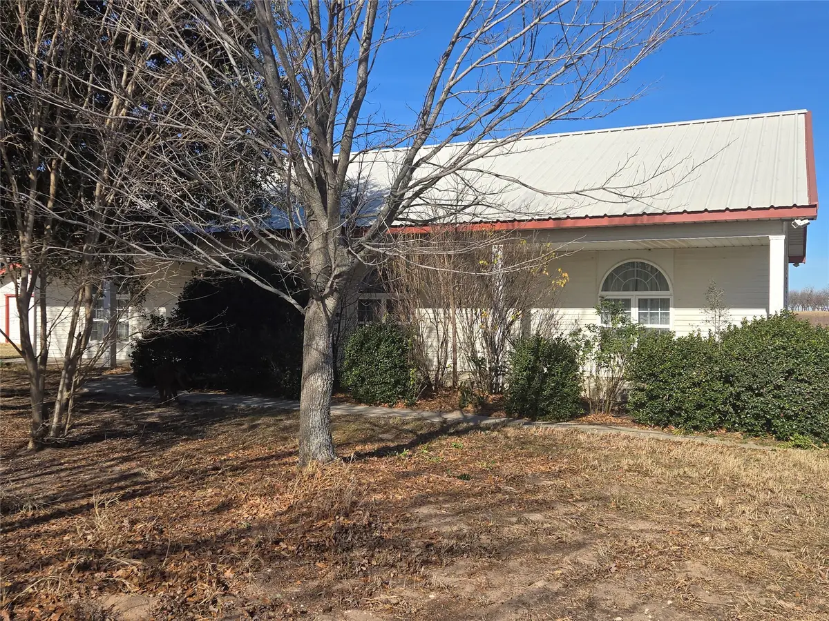 700 County Road 408, Comanche, TX 76442 - Image #1